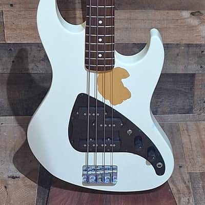 1990 Fender JP-90 American Bass  - Arctic White - image 1
