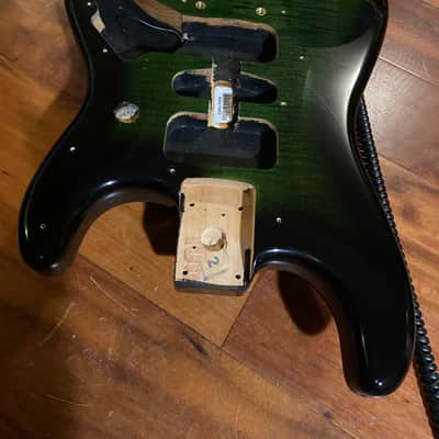 Fender Player Strat Stratocaster Flame Maple Plus Top Green Burst Alder Body image 4