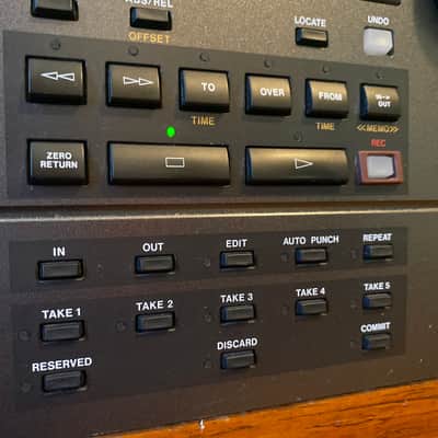 Akai DR8 8 Track Hard Disc Recorder. Version 2.32. Digital