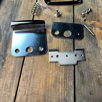 Fender Jazzmaster bridge assembly - Chrome image 3