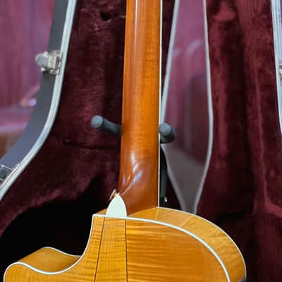 2000 Taylor 614ce with Fishman Electronics - Natural image 9