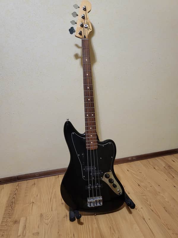 Fender Standard Jaguar