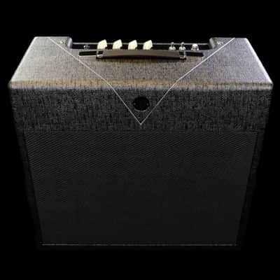 Mint Divided By 13 CJ11 Tube 1x12 Combo Amp - Pewter Trout/Pewter Trout V image 5