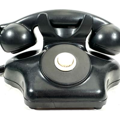 Vintage telephone made into a lofi recording microphone distortion mic with built in “stutter” effect The Bellhop 2025 - Black and white image 1