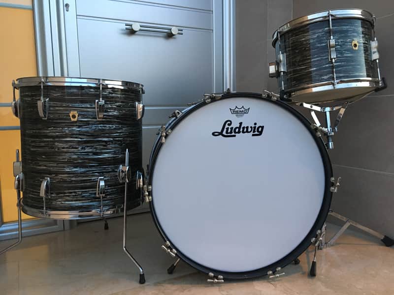 Ludwig 1965 Black Oyster Pearl image 1