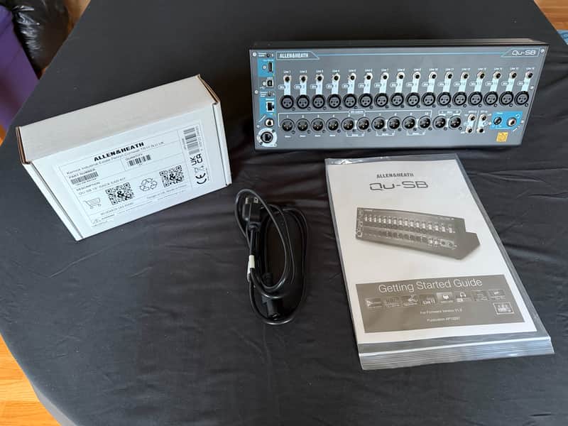 Allen & Heath QU-SB Portable Rack-Mountable Wireless Digital Mixer 2017 - Present - Black
