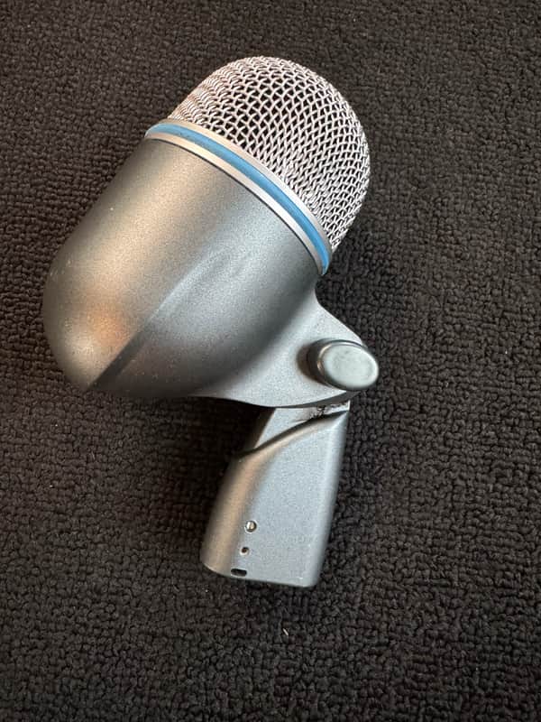 Shure BETA 52A Supercardioid Dynamic Bass Drum Microphone