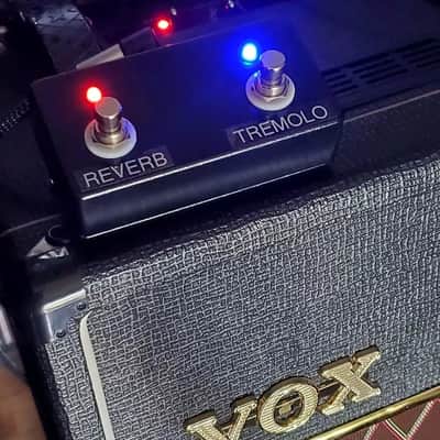 Custom Pedalboard-Friendly Footswitch for Vox AC15/AC30 with Red/Blue LEDs (VFS2A Style) - No TRS Cable image 1