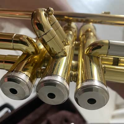 Yamaha YTR-2320E Trumpet - Brass image 11