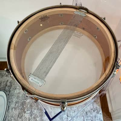 Slingerland 6-lug student snare with 3-point strainer and nickel hardware Late 1950s - Gold sparkle image 4