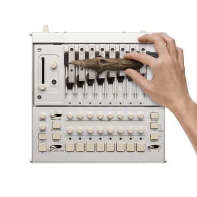Korg PHASE8 8-Voice Acoustic Synthesizer image 6