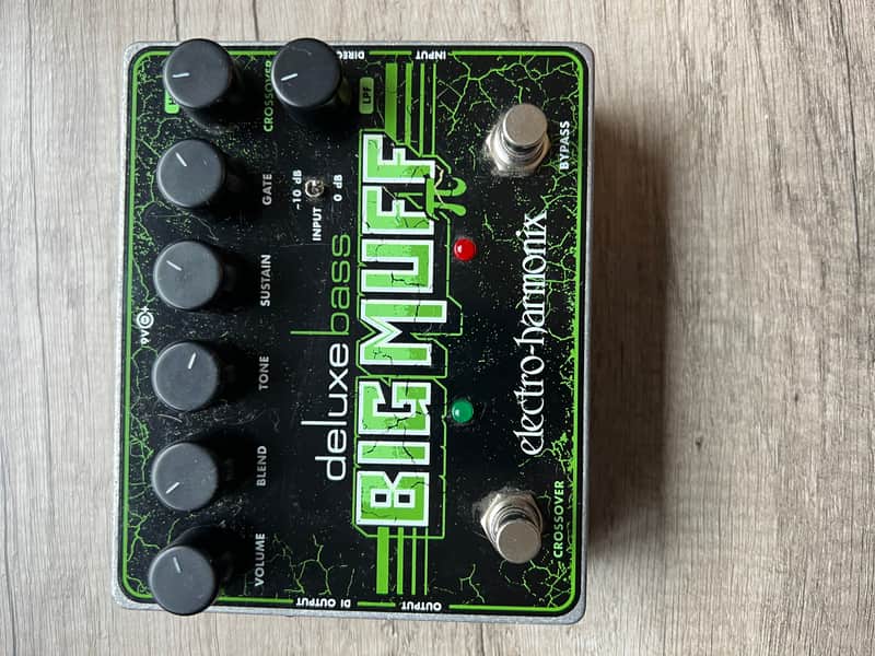 Electro-Harmonix Deluxe Bass Big Muff Pi Distortion / Sustainer 2012 - Present - Black / Green image 1