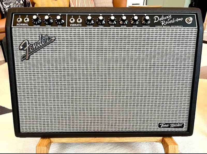 Fender Tone Master Deluxe Reverb 2-Channel 22-Watt 1x12" Digital Guitar Combo 2019 - Present Black image 1