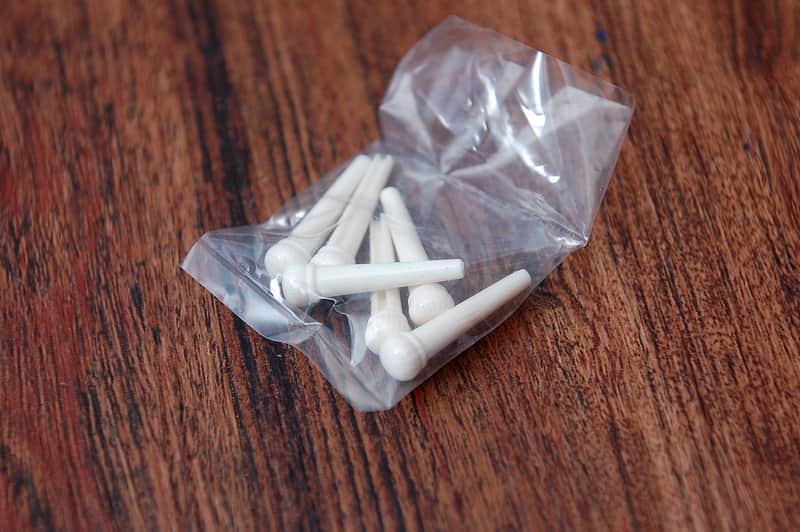 Waverly Ivoroid Bridge Pins (Galalith) image 1
