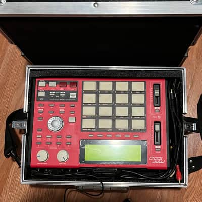 Akai MPC 1000 (Black) w/ 128MB RAM, Mint Screen, Flight Case, & CF Cards  2004 - 2013