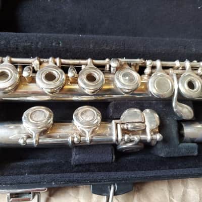 Yamaha YFL-261 flute, Open-Hole, Good Playing Condition, Tarnish/Wear image 3