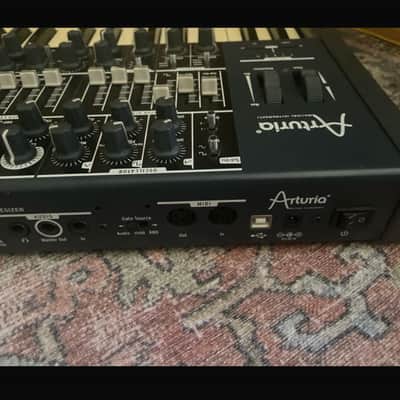 Arturia MiniBrute 25-Key Synthesizer 2012 - 2018 - Black image 3
