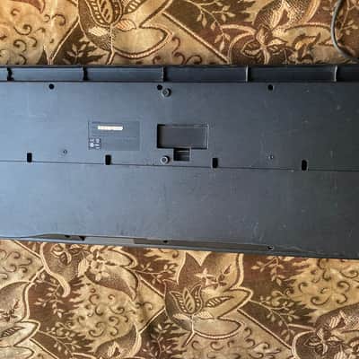 Yamaha PSR-330 61-key Portable Keyboard 1990s image 9