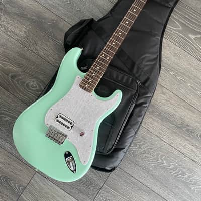 Fender Limited Edition Tom DeLonge Signature Stratocaster - Surf Green image 2
