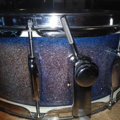 Star 14" 10 Lug Snare Drum 1960's Sparkle Blue fade image 11