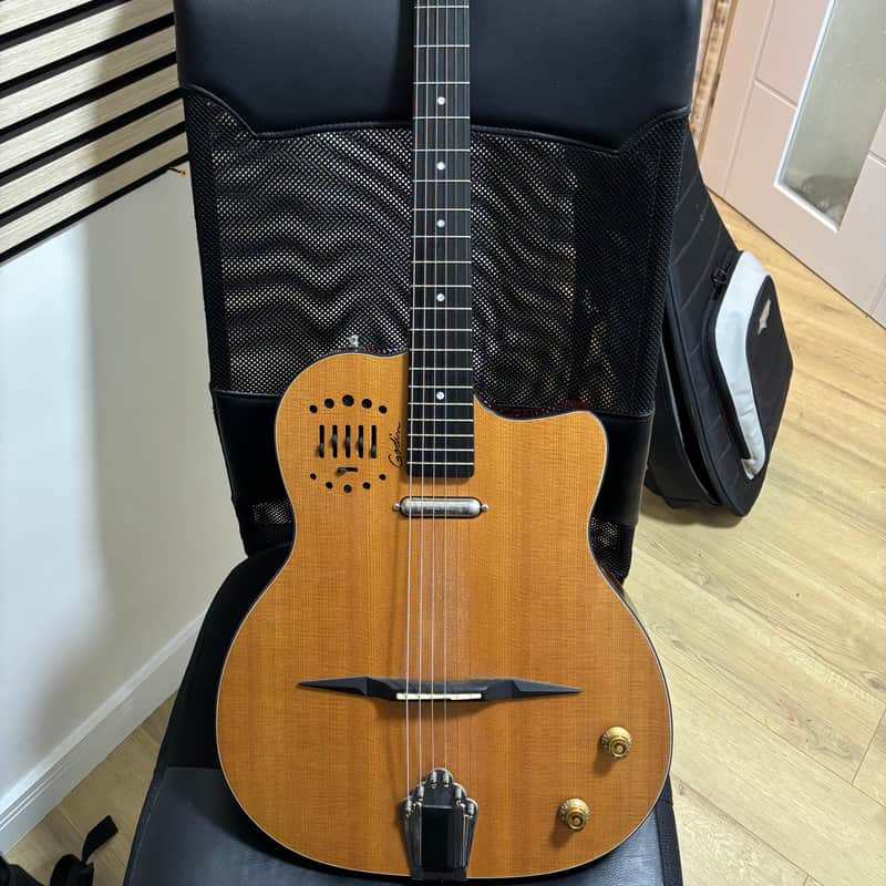 Godin Multiac Gypsy Jazz Polyurethane