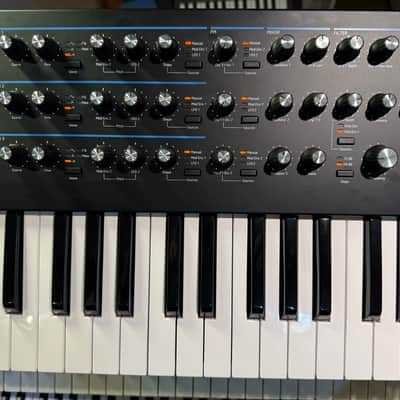 Novation Summit 61-Key 16-Voice Synthesizer 2019 - Present - Black image 5