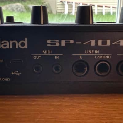 Roland SP-404MkII W/ Hardshell Case and SD Card! Great Value! image 7
