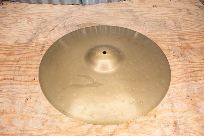 Zildjian 18" Medium Crash image 1