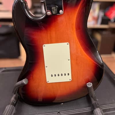 Fender Alternate Reality Series Sixty-Six HSS with Maple Fretboard 2019 3-Tone Sunburst image 8