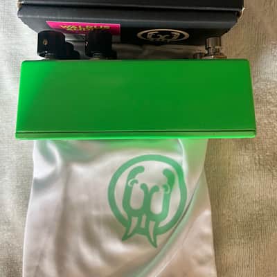 Walrus Audio Monument Harmonic Tap Tremolo V2 Limited Edition Neon image 4