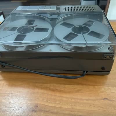 Uher Report Monitor 4400 - Portable Reel to Reel Tape - 3 Head Stereo Tape Machine - Microphone image 8