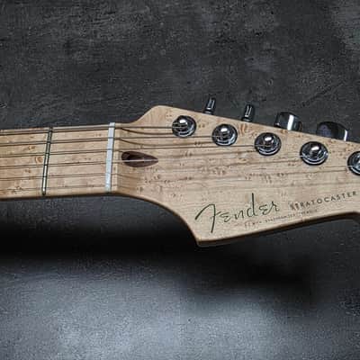 Fender Custom Shop Deluxe Stratocaster Candy Apple Red HSS AAA Flame USA image 4