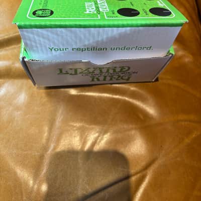 Electro-Harmonix Lizard King Bass Octave Fuzz 2024 - Present - Green image 8