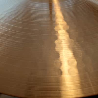VIDEO! Paiste 2002 17" Crash Nice Shape Why pay $370?? image 4