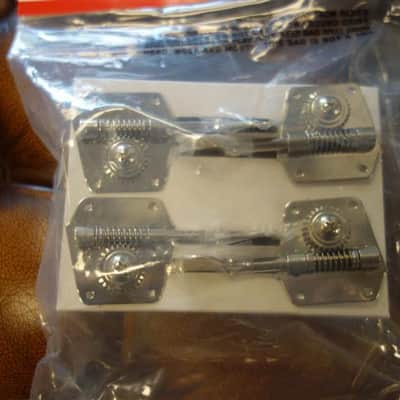 Fender Pure Vintage Bass Tuning Machines Nickel-Plated Steel, (4) image 2