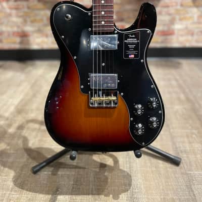 Fender American Professional II Telecaster Deluxe 3 Tone Sunburst image 3