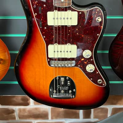 Fender American Original '60s Jazzmaster 3-Colour Sunburst 2017 Electric Guitar image 4