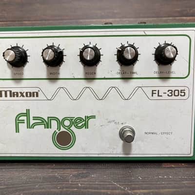 70s MAXON FL-305 Flanger Vintage Pedal Tested w/Box image 2