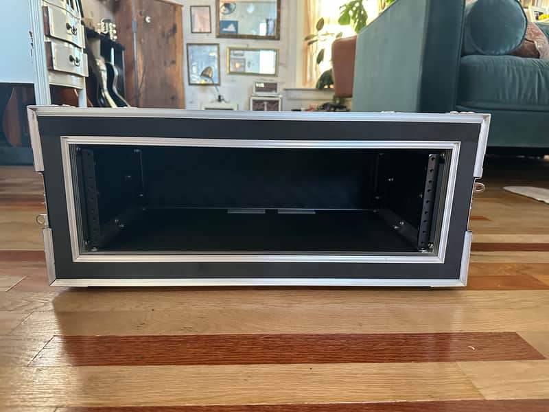 Audiopile A3UE-10 3-Space Shock Mount 10” Rack Depth 2023 - Black image 1