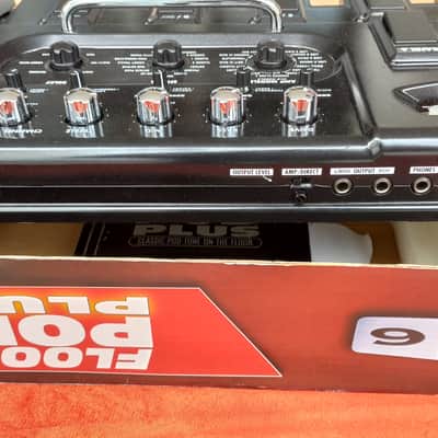 Line 6 Floor POD Plus Multi-Effect and Amp Modeler * many high quality sounds * sturdy construction and compact format * as NEW * image 5