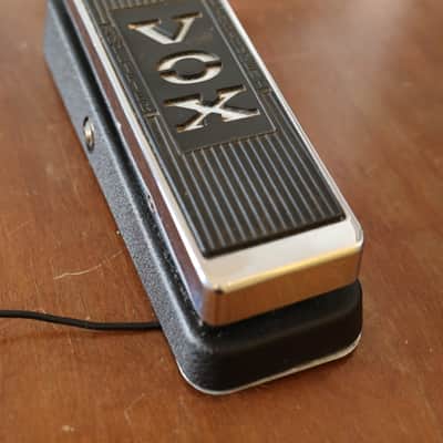 Vox V847 Wah 1994 - 2006 - Black / Chrome - with Bag image 1
