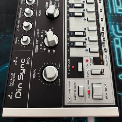 Din Sync RE-303 Analog Acid Machine Black/Silver image 4