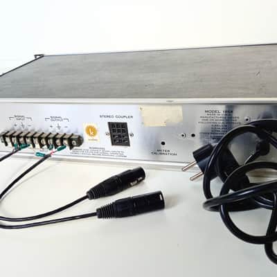 DBX 165A Over Easy Compressor / Limiter image 2