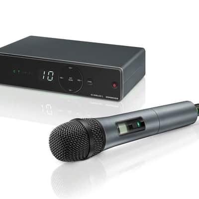 Sennheiser XSW 1-835-A Vocal Wireless Microphone, A Range 548-572 MHz,Black