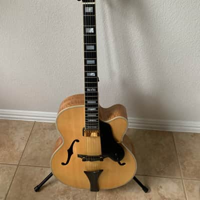 Hofner New President 2001 image 1