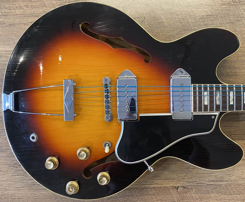 1966 Gibson ES-330TD Gloss 3-Tone Sunburst Finish Hollowbody Electric Guitar with Original Hardshell Case