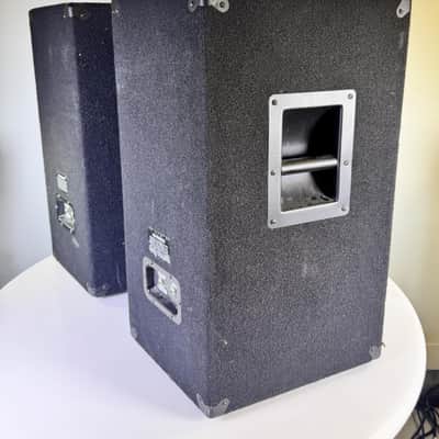 Yamaha S115IV 15" 500 Watt Program 1000 Watt Maximum Speaker Set (One Pair) image 3