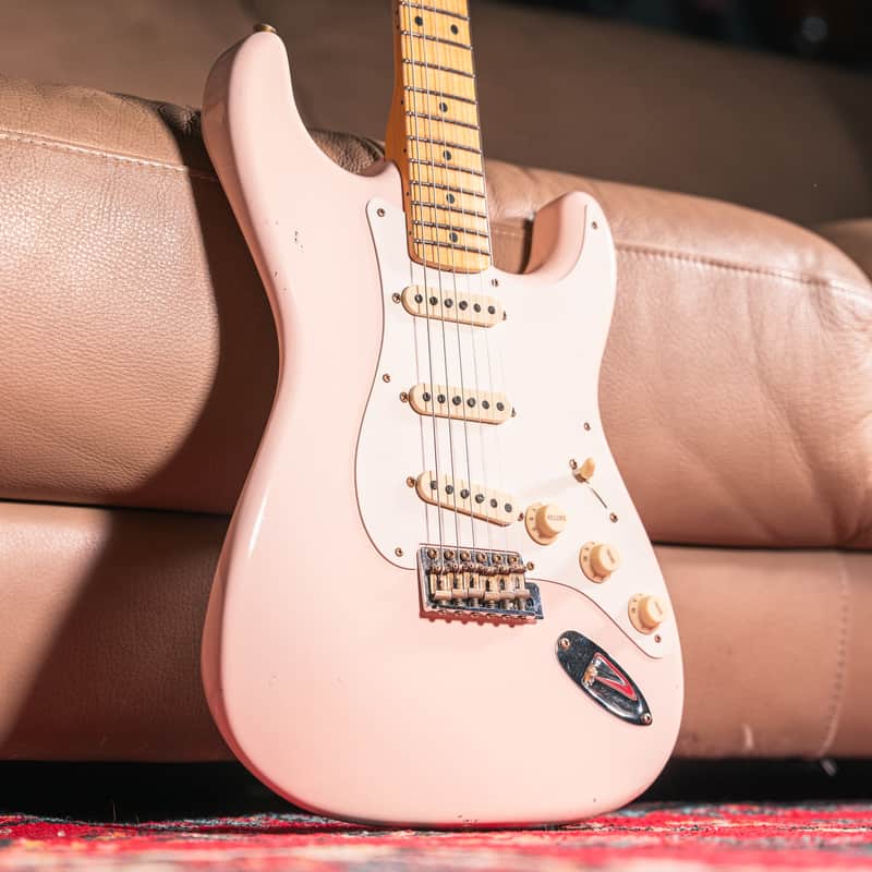 Fender Custom Shop LTD '57 Stratocaster Journeyman Relic in Super Faded Aged Shell Pink image 1