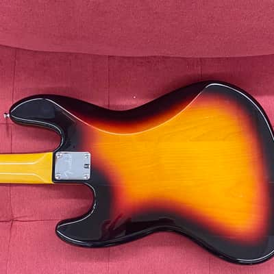 Fender Modern Player Jazz Bass 2013 - 3-Color Sunburst image 17