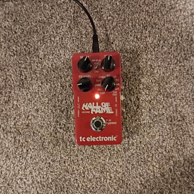 TC Electronic Hall of Fame Reverb 2011 - 2017 - Red image 1